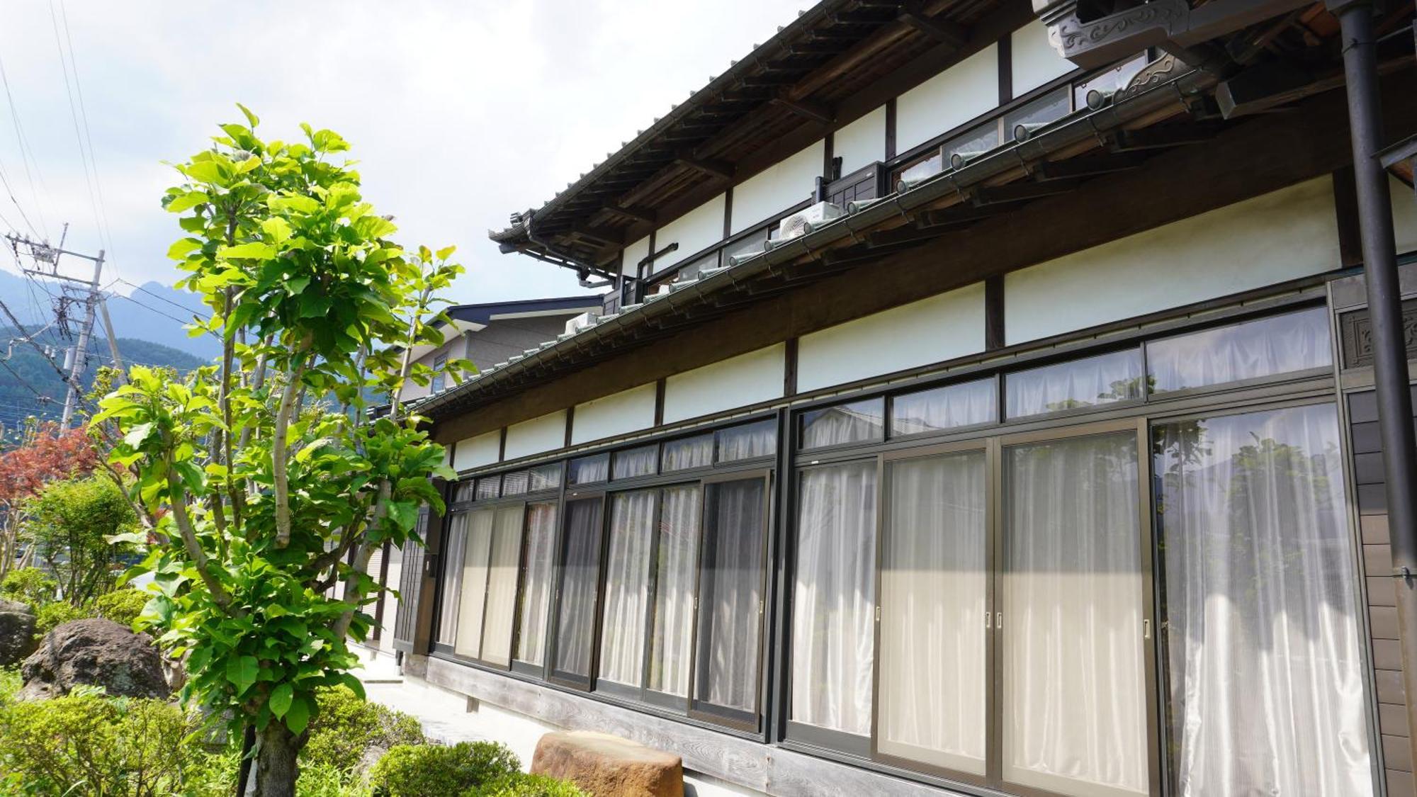 富士山を眺められる宿 ゲストハウス花水木 Nishikatsura Exterior foto